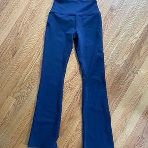 Alo yoga, yoga pants